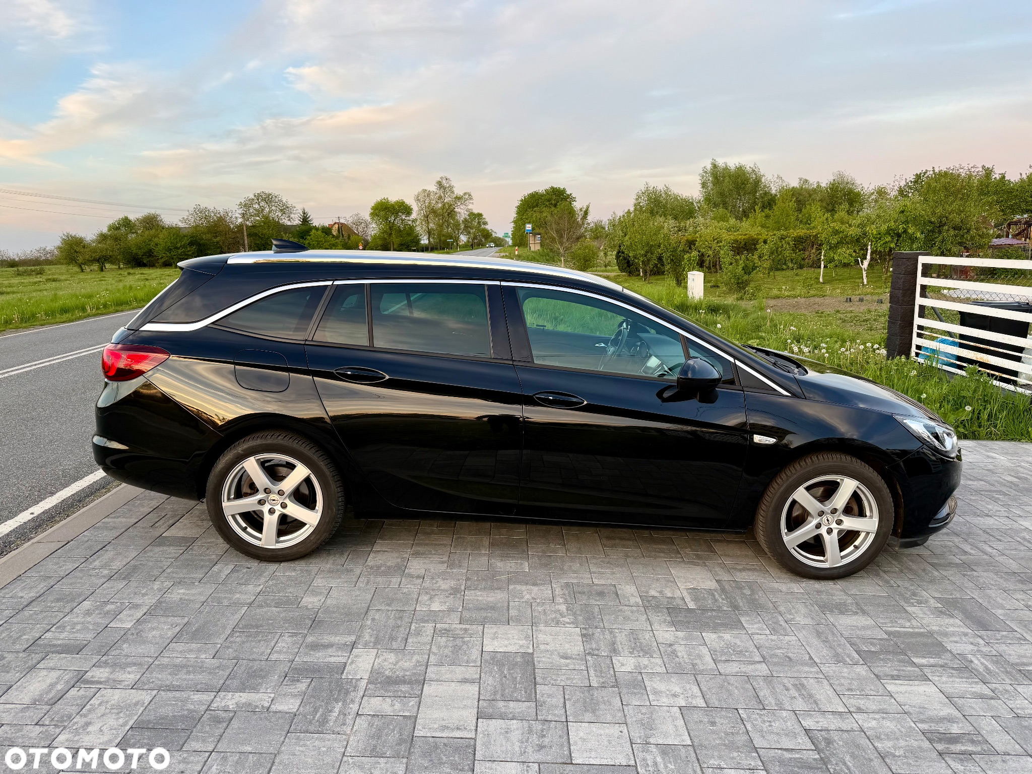 Opel Astra 1.6 D (CDTI) Automatik Sports Tourer Innovation - 8