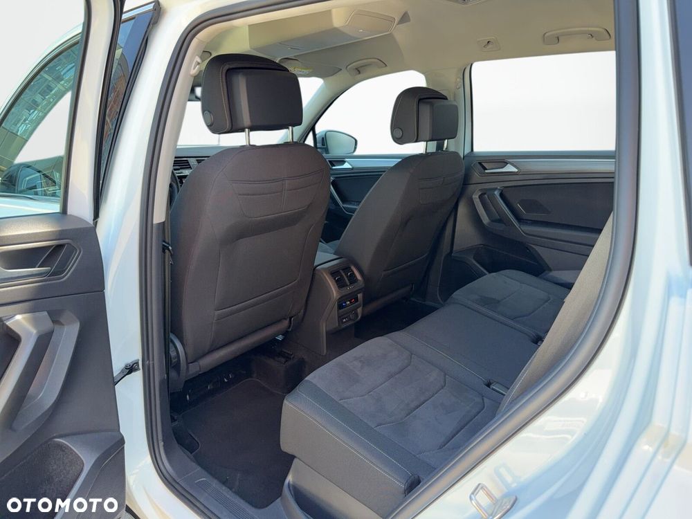 Volkswagen Tiguan Allspace 2.0 TDI 4Mot Elegance DSG - 35