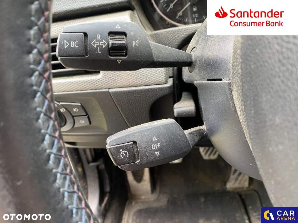 BMW Seria 3 325i - 32