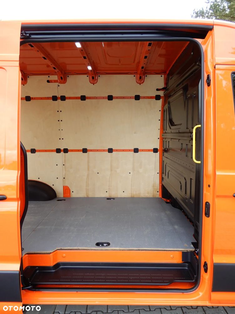 Volkswagen Crafter 3.180 4X4 4Motion 211 KM Furgon Blaszak Rozstaw Osi 3640 mm L3H3 Standard / Dach Wysoki Stan Auta Jak NOWY POLECAM - 19