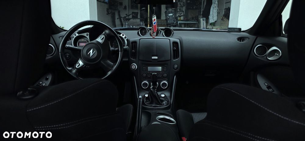 Nissan 370 Z 3.7 V6 Premium EU6 - 12