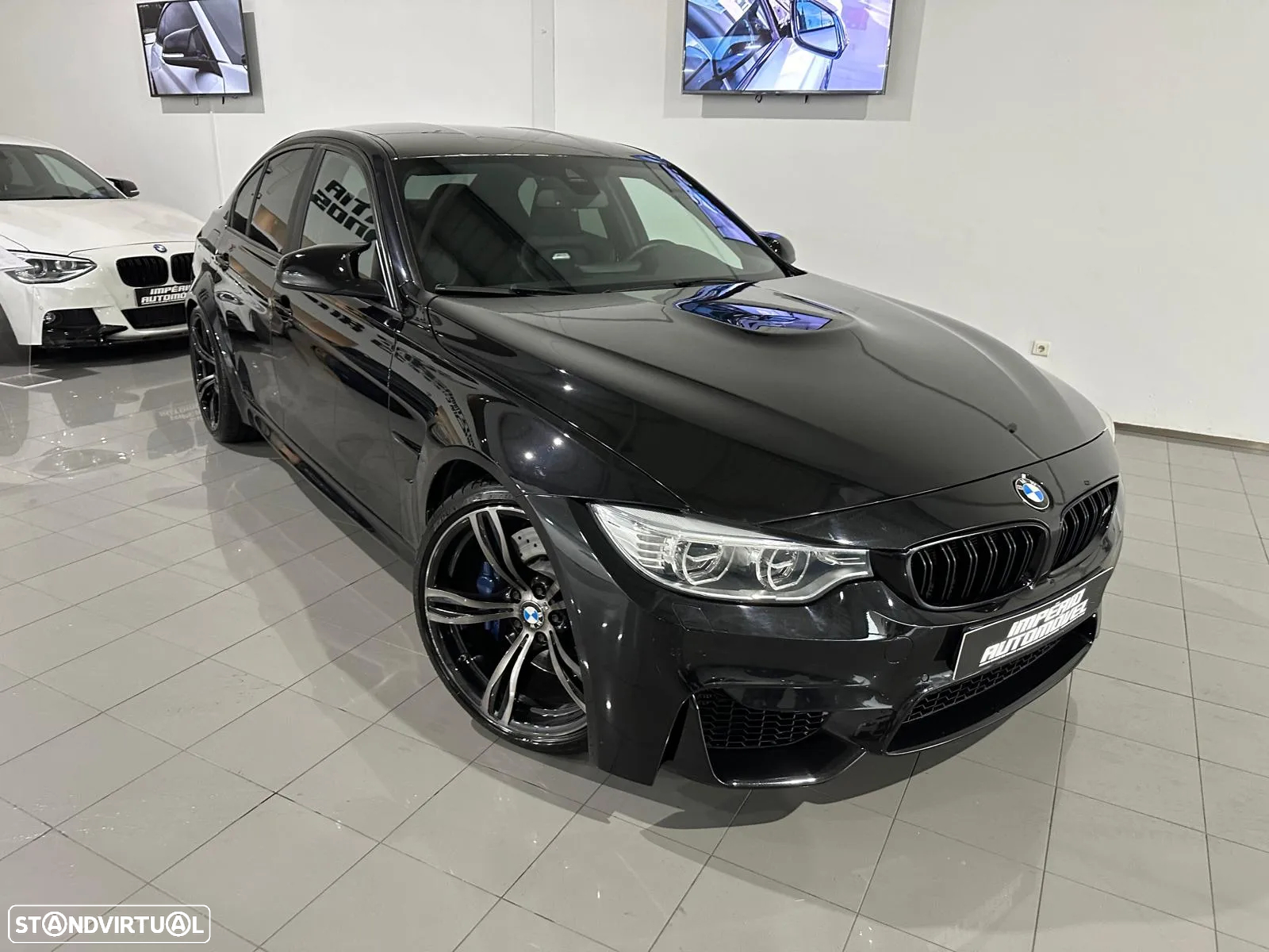 BMW M3 Auto - 27