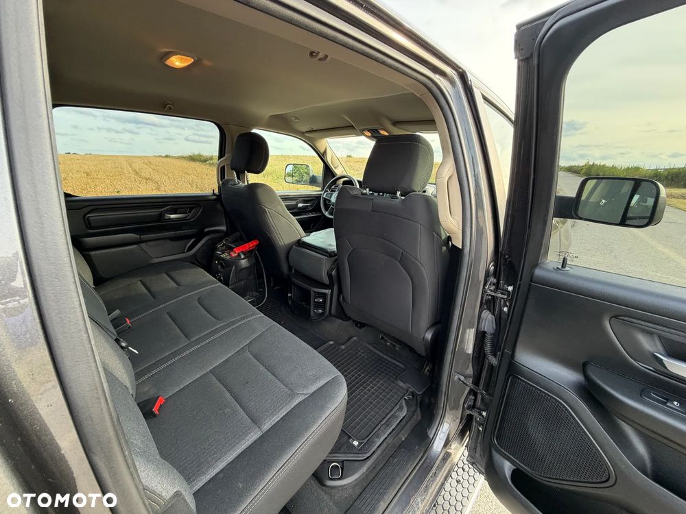 Dodge RAM 5.7 4x4 - 19