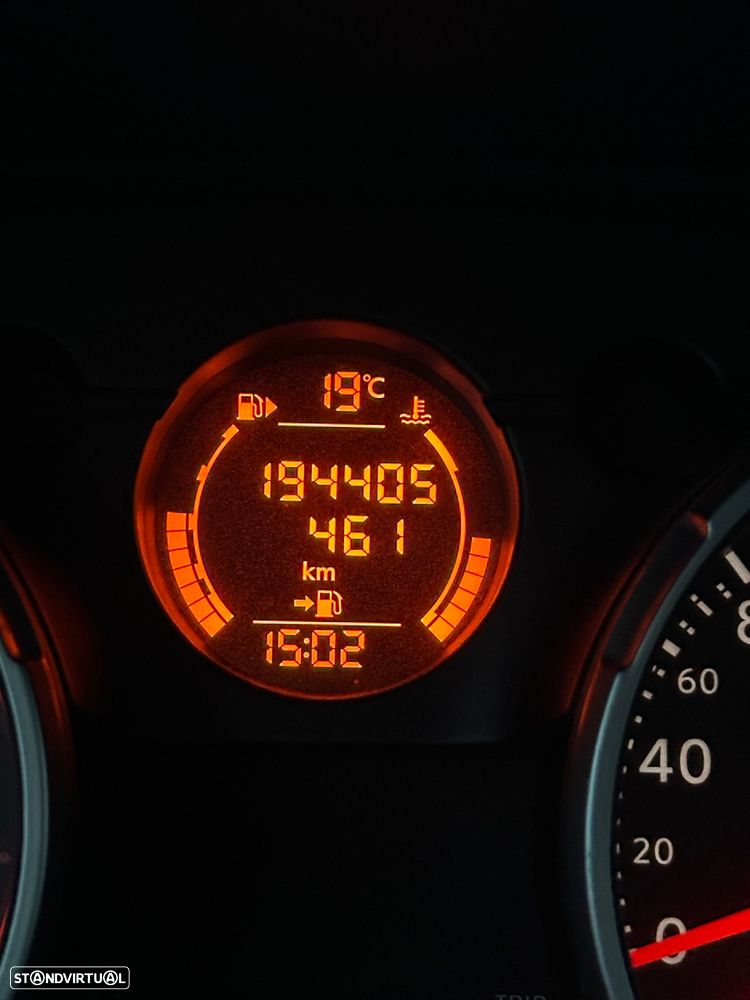 Nissan Qashqai 1.5 dCi Tekna Premium Pele Preta 18 - 11