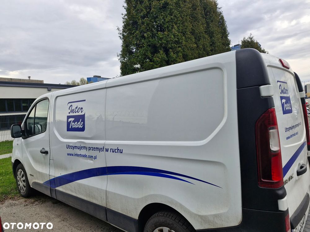 Renault TRAFIC - 2