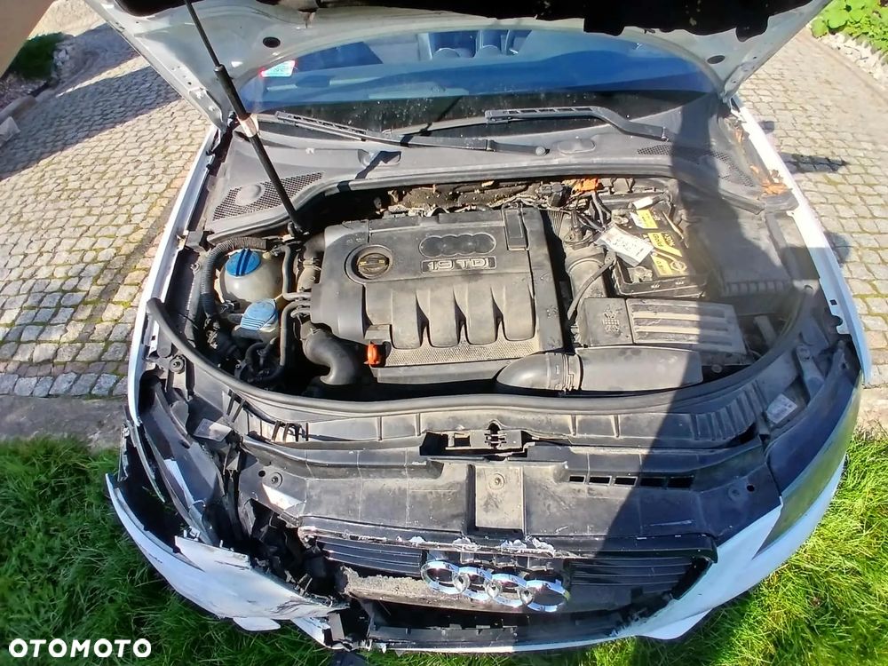 Audi A3 1.9 TDI Ambiente - 6