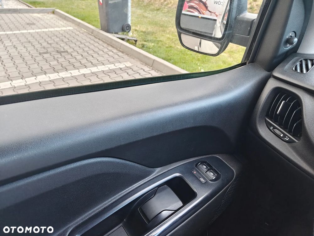 Fiat Doblo Kombi Active - 12