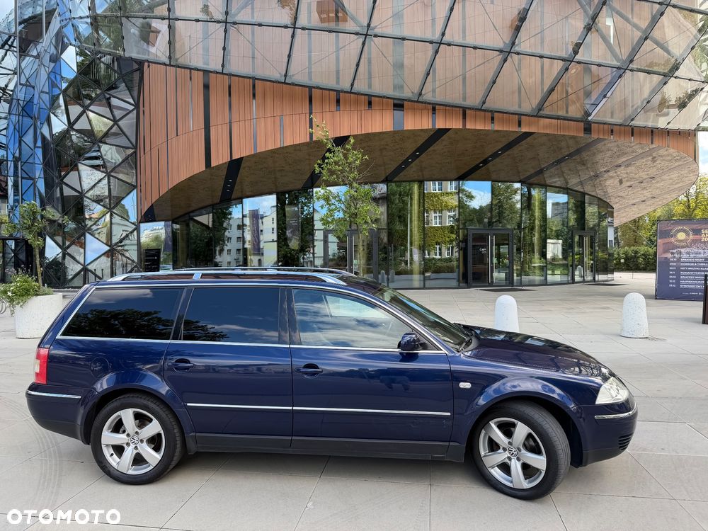 Volkswagen Passat 1.9 TDI Highline - 9