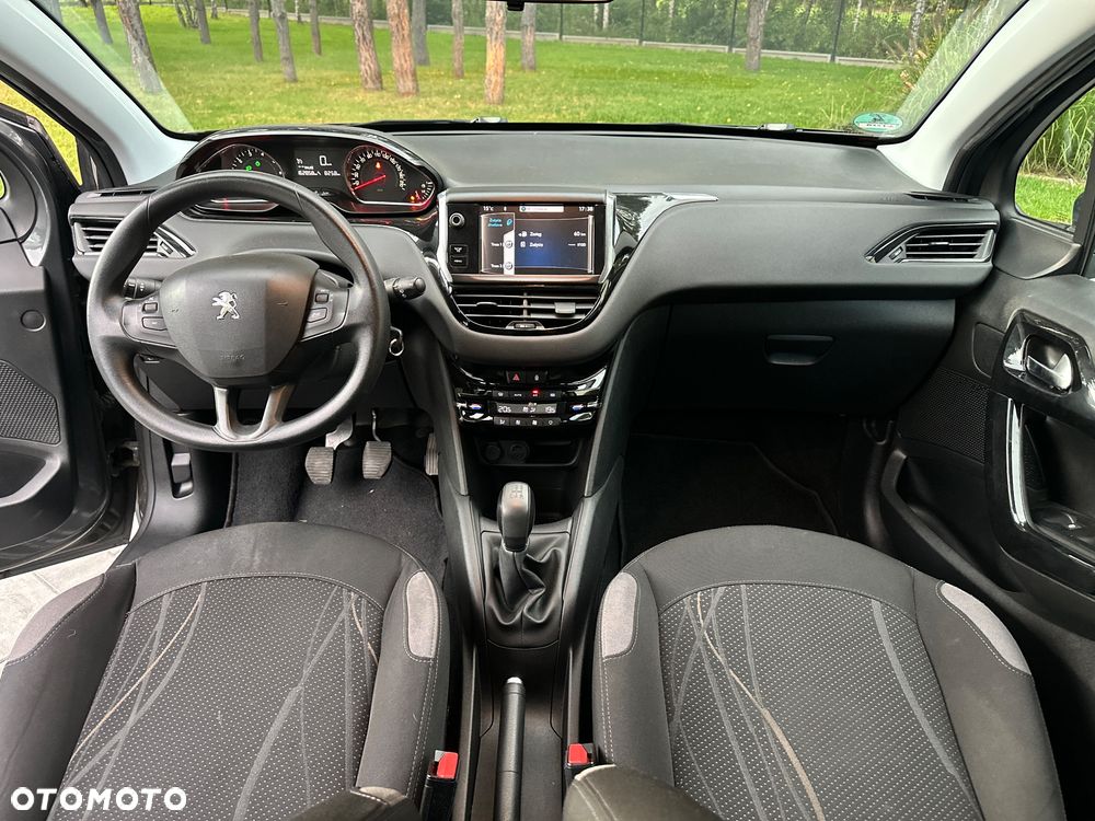 Peugeot 208 95 VTI Allure - 26