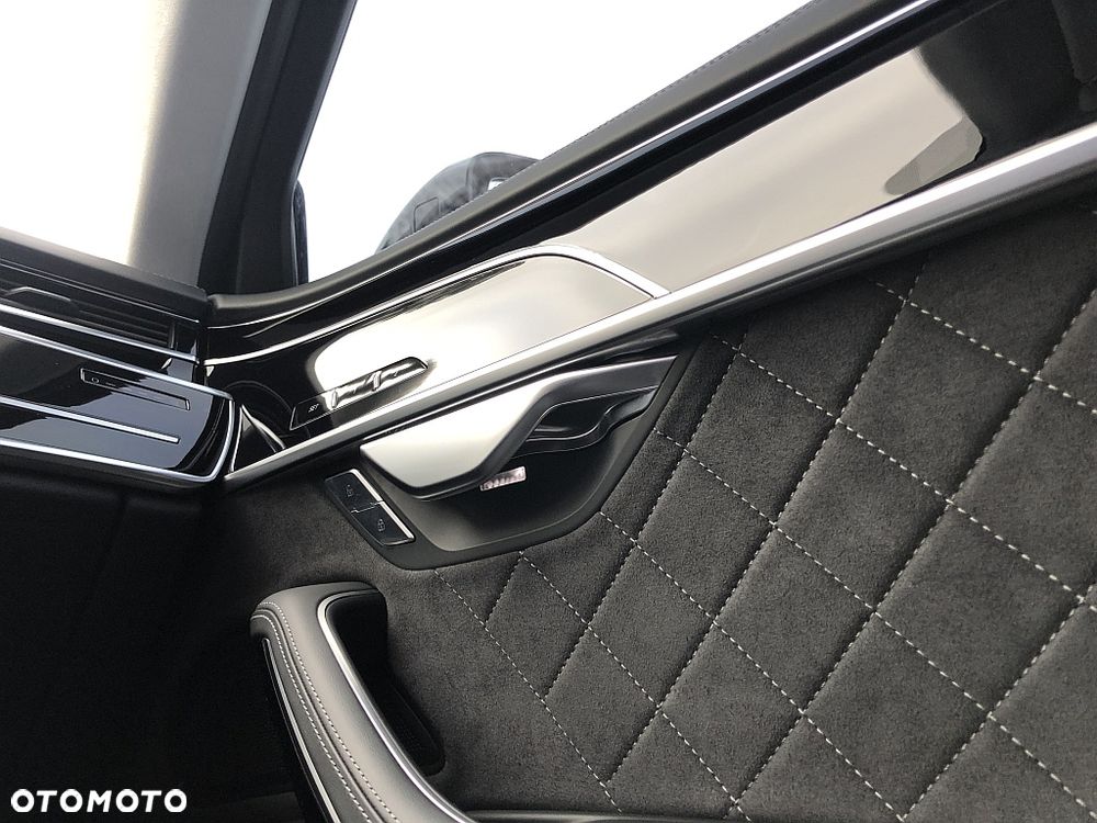 Audi S8 - 19