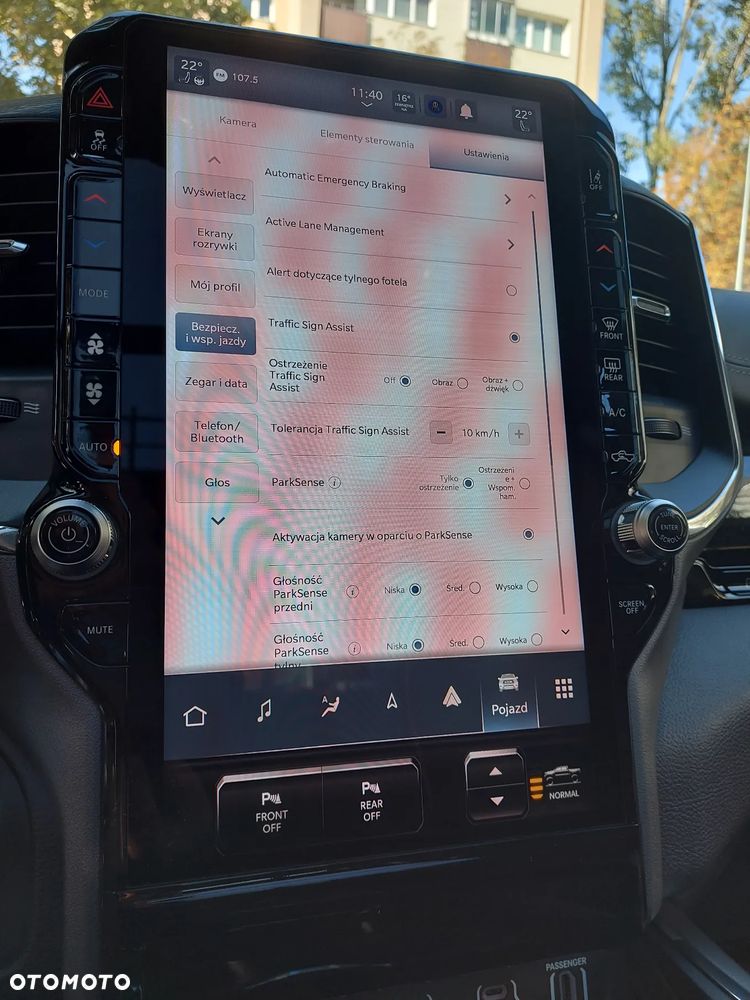 RAM 1500 Laramie Night Premium - 39