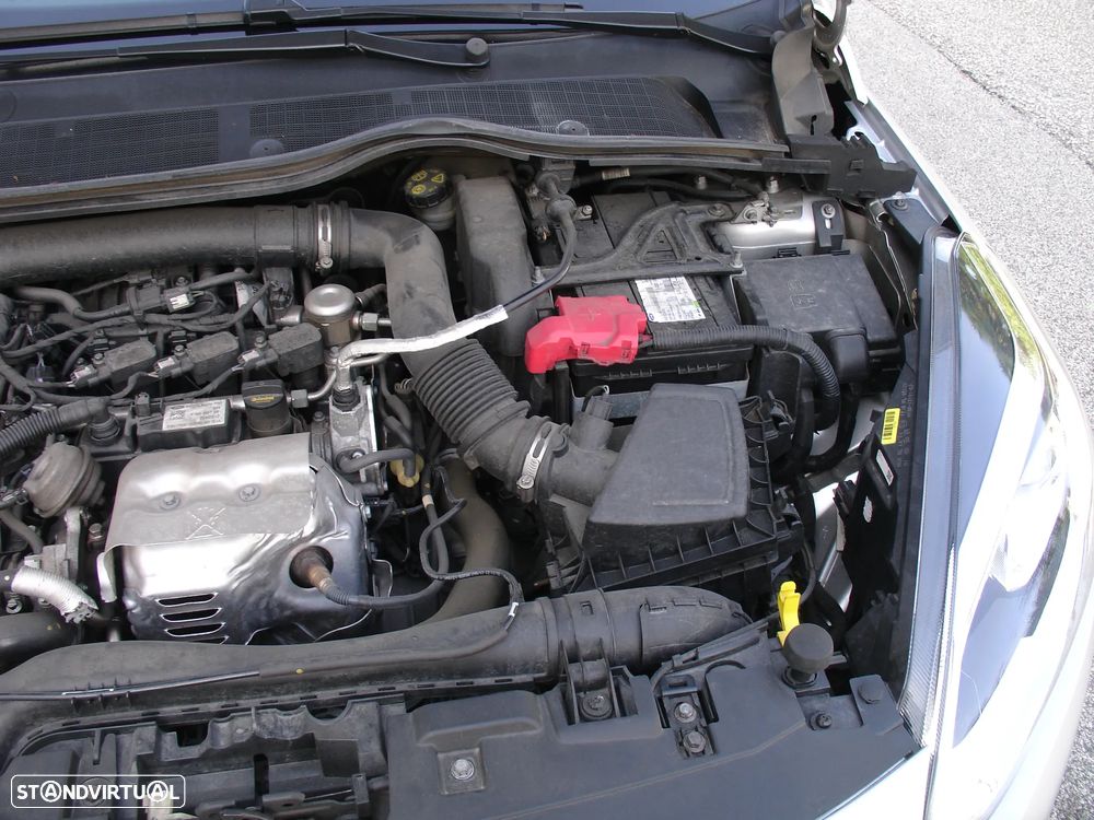 Ford Fiesta 1.0 EcoBoost Titanium - 22