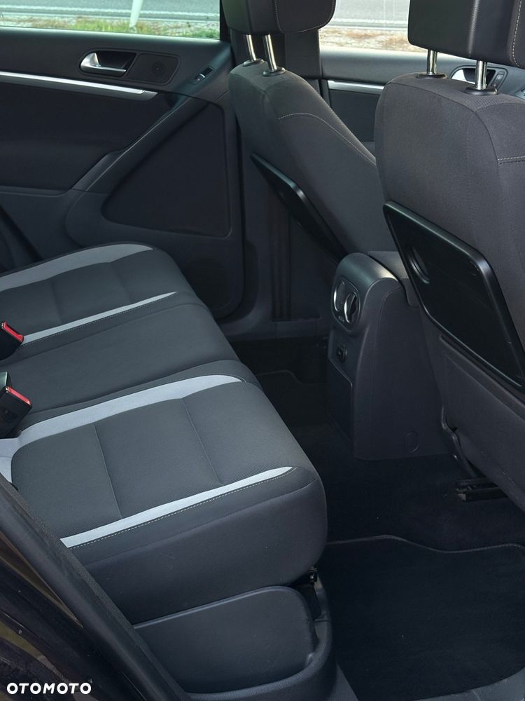 Volkswagen Tiguan - 16