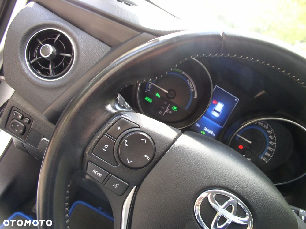 Toyota Auris 1.8 VVT-i Hybrid Automatik Touring Sports Executive - 22