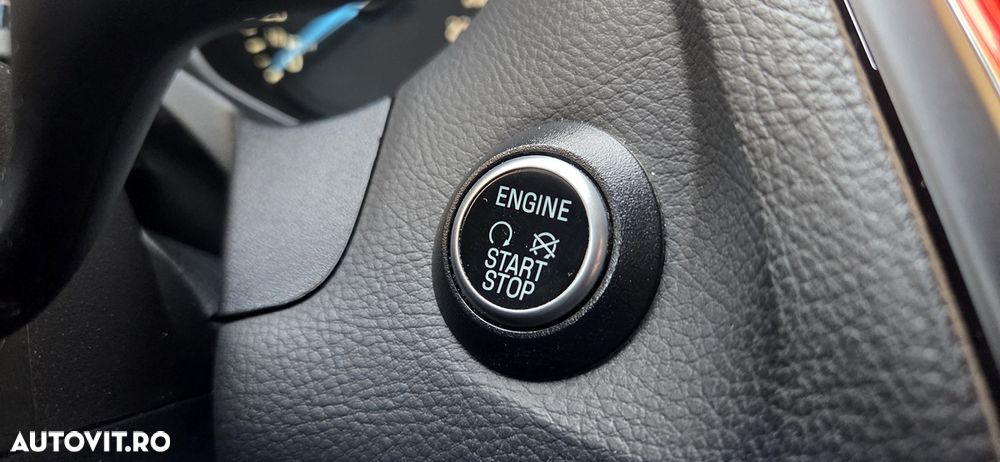 Ford Focus 2.0 TDCI Powershift Titanium - 17