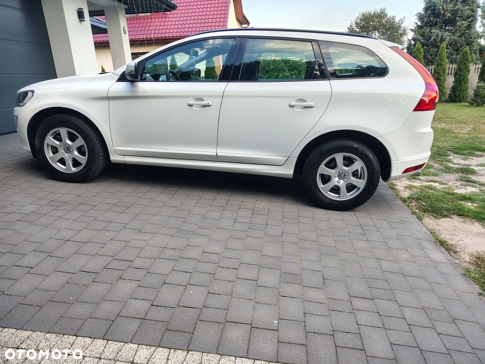 Volvo XC 60 D3 Drive-E Kinetic - 1