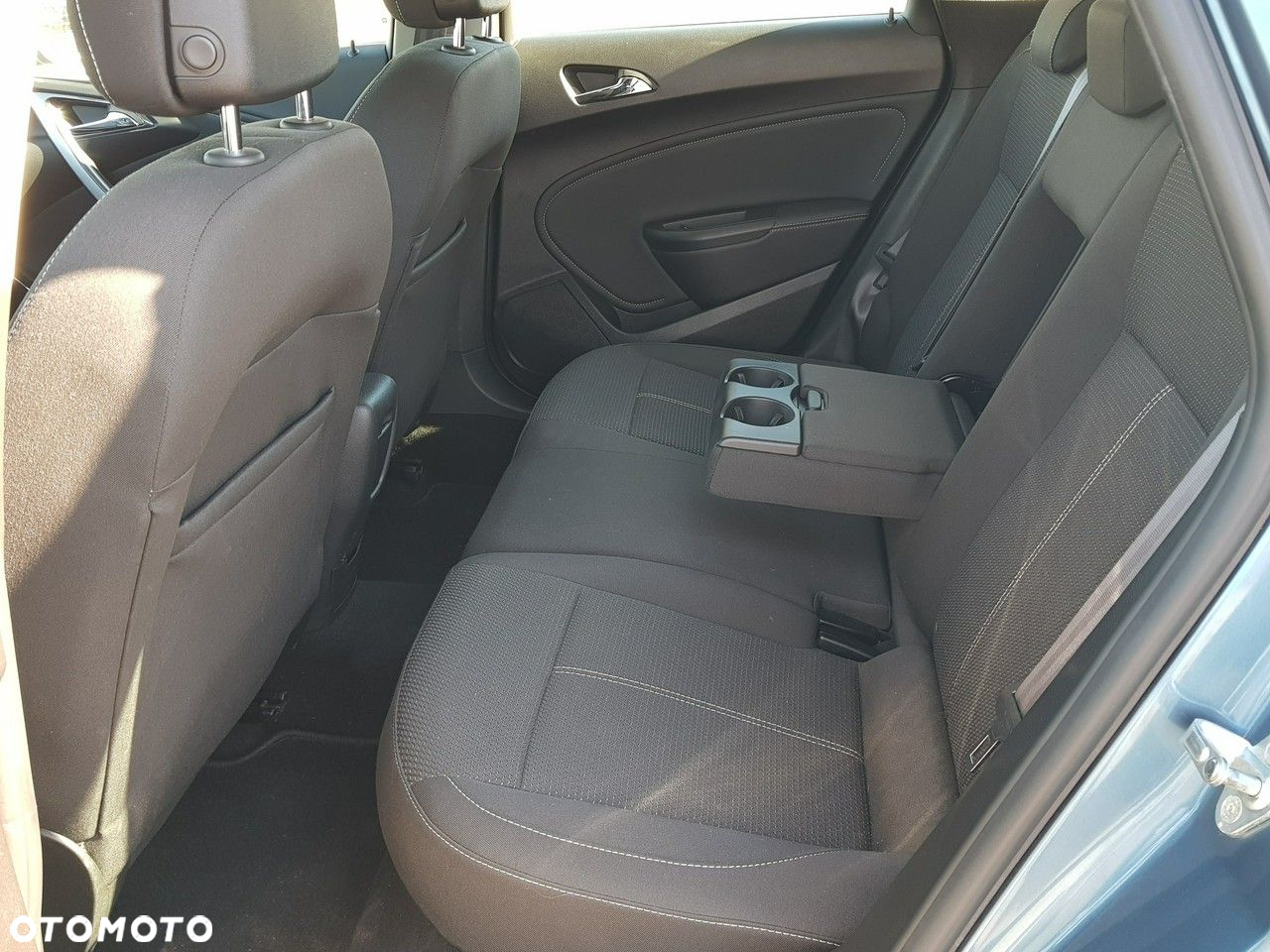 Opel Astra IV 2.0 CDTI Sport S&S - 12