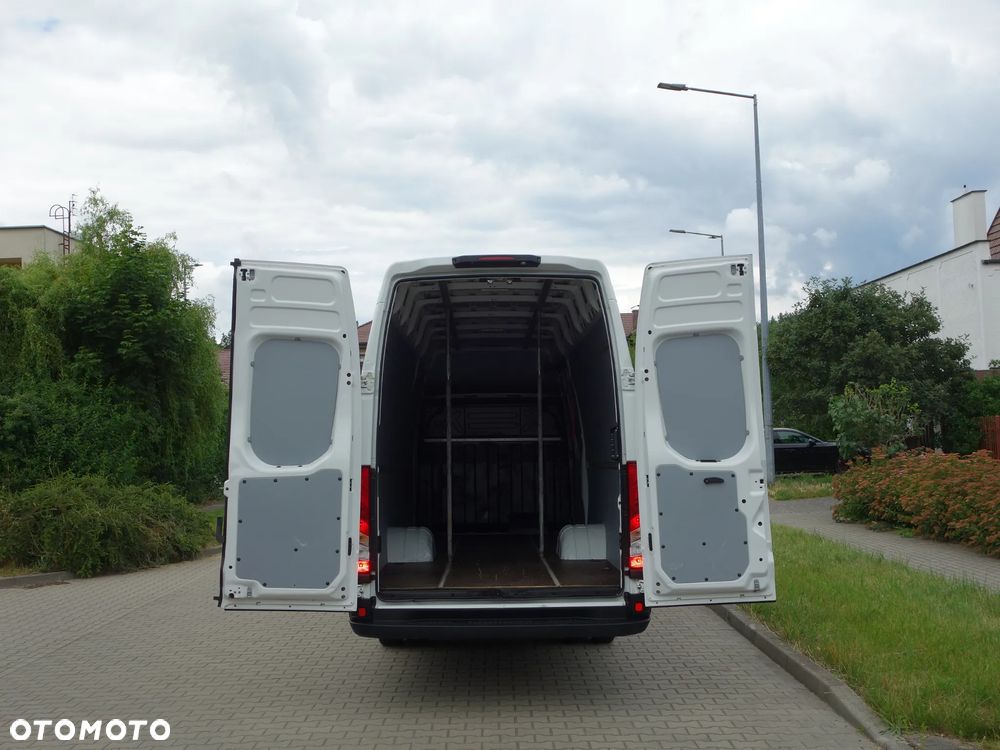 Iveco DAILY 35C15 - 8
