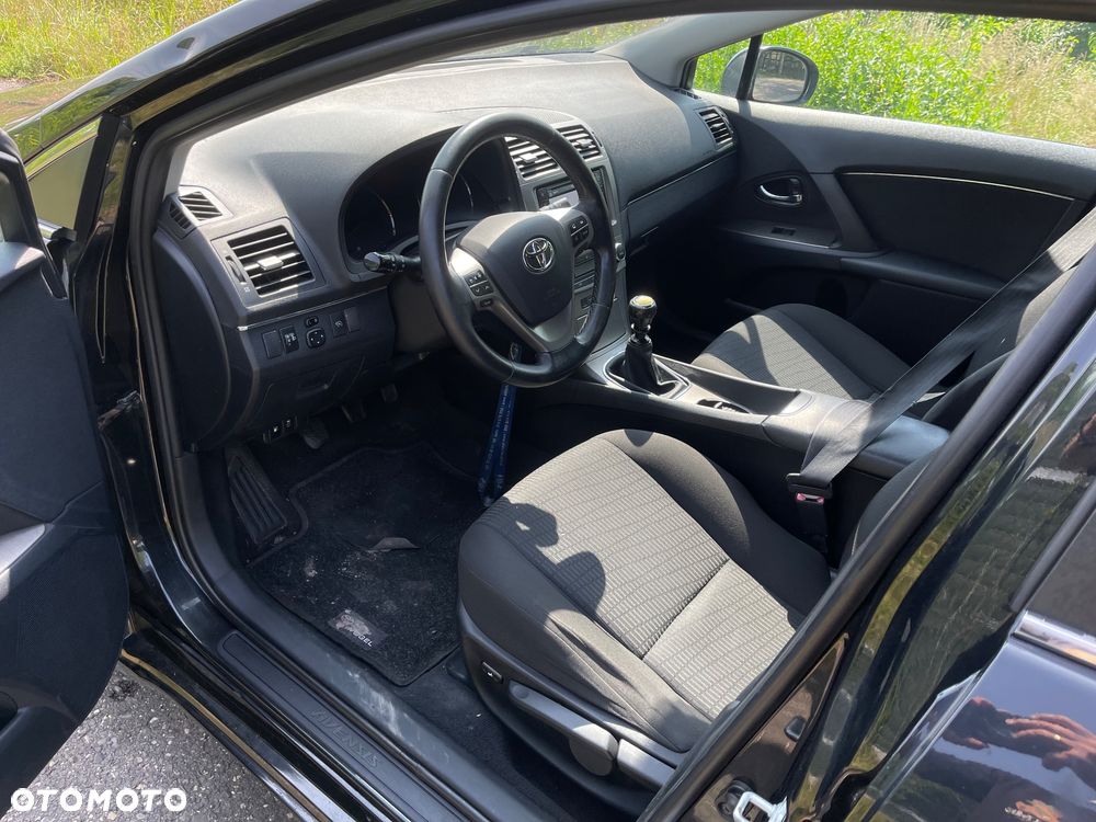 Toyota Avensis 2.2 D-4D Sol Plus NAVI - 8