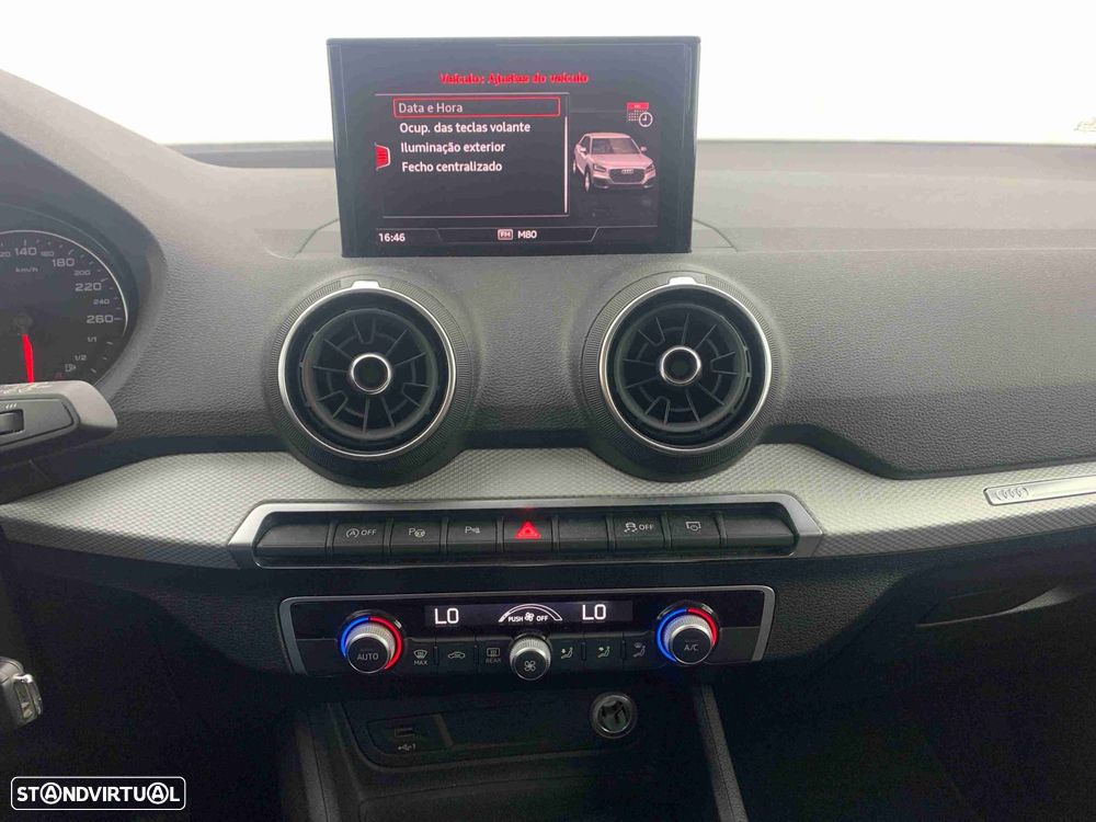 Audi Q2 30 TFSI - 11