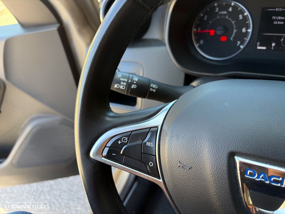 Dacia Duster 1.2 TCe Prestige - 27
