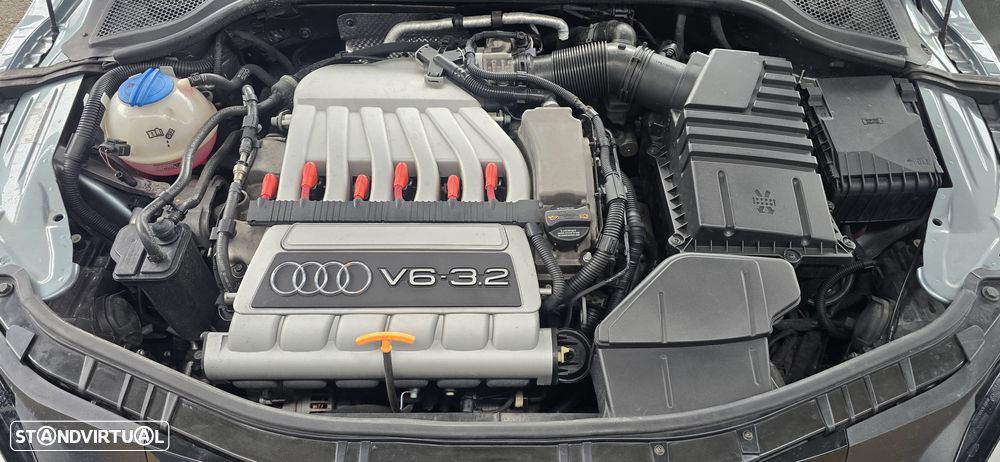 Audi TT Coupé 3.2 quattro S tronic - 33