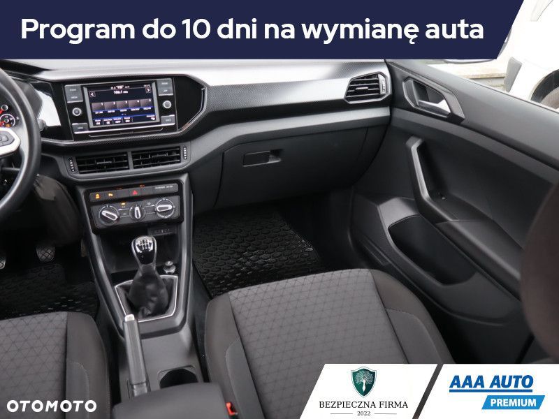 Volkswagen T-Cross - 10