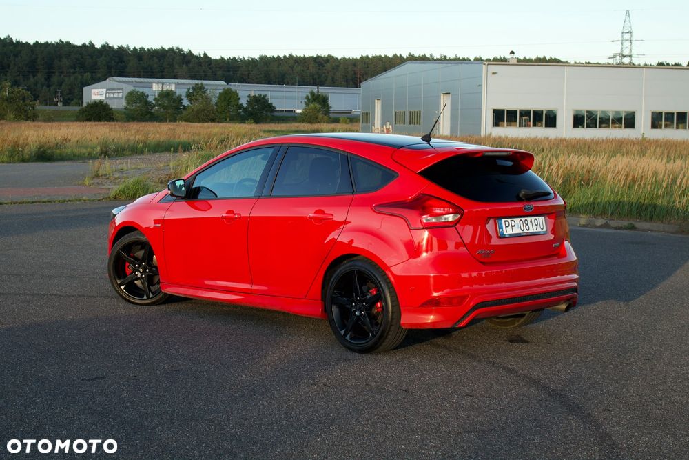 Ford Focus 1.5 EcoBoost ST-Line Red ASS - 3