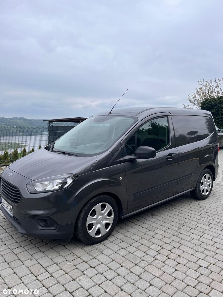 Ford Transit Courier Ambiente - 4