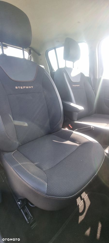 Dacia Sandero Stepway TCe 90 Prestige - 25
