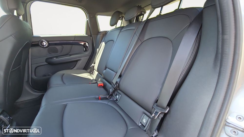 MINI Countryman Cooper SE ALL4 Classic Auto - 14