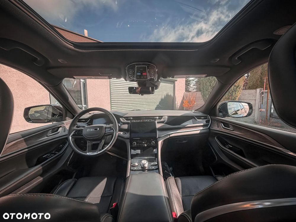 Jeep Grand Cherokee - 10