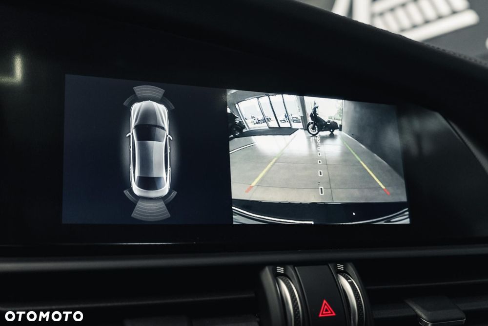 Alfa Romeo Giulia 2.0 Turbo Veloce Q4 - 19