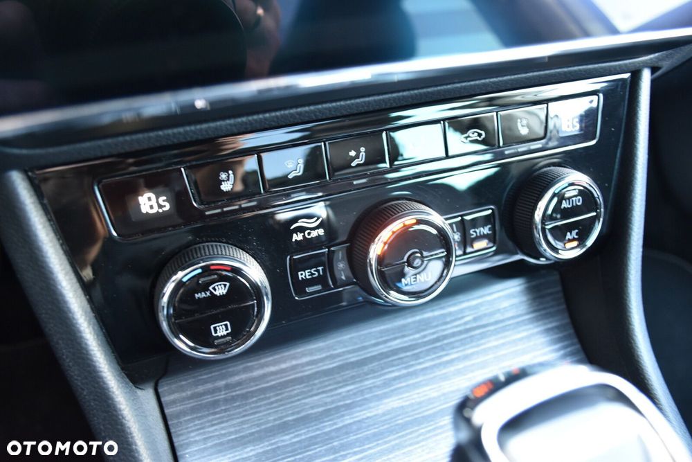 Skoda Superb 2.0 TDI SCR 4x4 Style DSG - 22