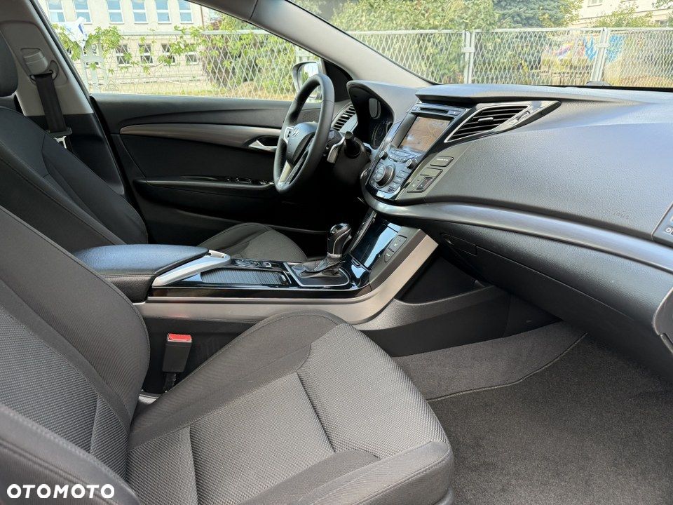Hyundai i40 2.0 Automatik Premium - 31