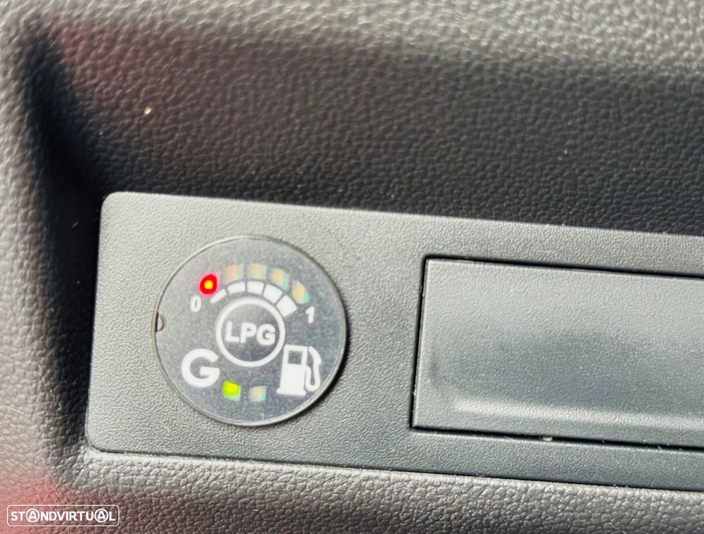 Renault Captur 1.0 TCe Intens Bi-Fuel - 26