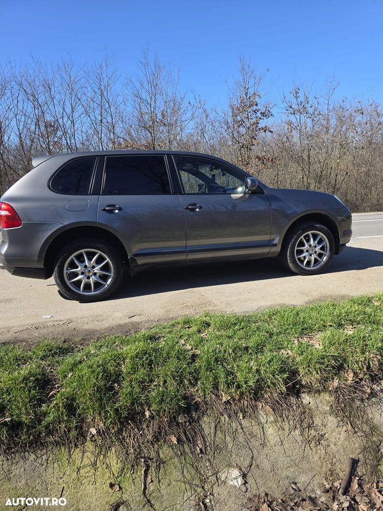 Porsche Cayenne - 17