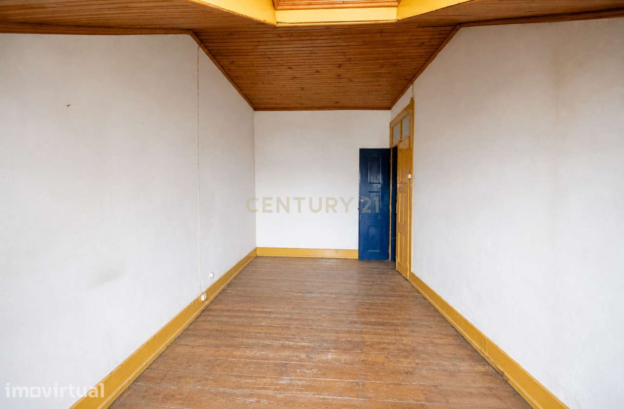 Apartamento 4 na Rua da Sofia — História, centralidade e potencial de - Grande imagem: 5/26