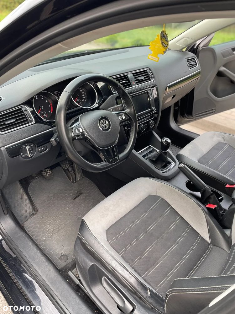 Volkswagen Jetta 1.4 TSI BMT Highline - 10