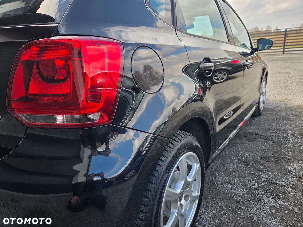 Volkswagen Polo 1.4 16V Comfortline - 20