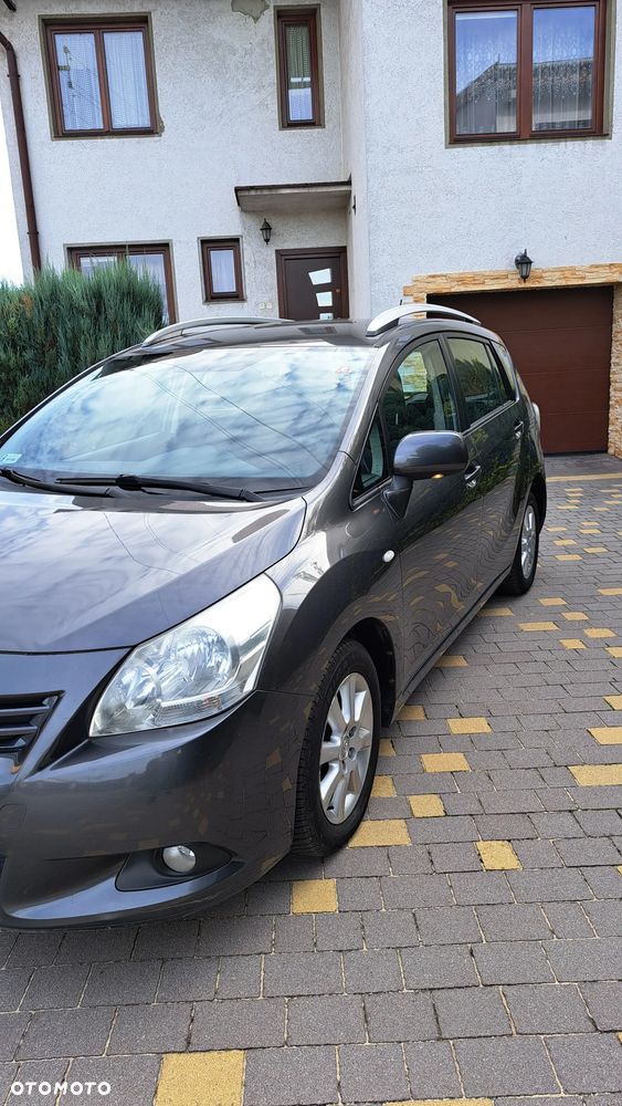 Toyota Verso - 2