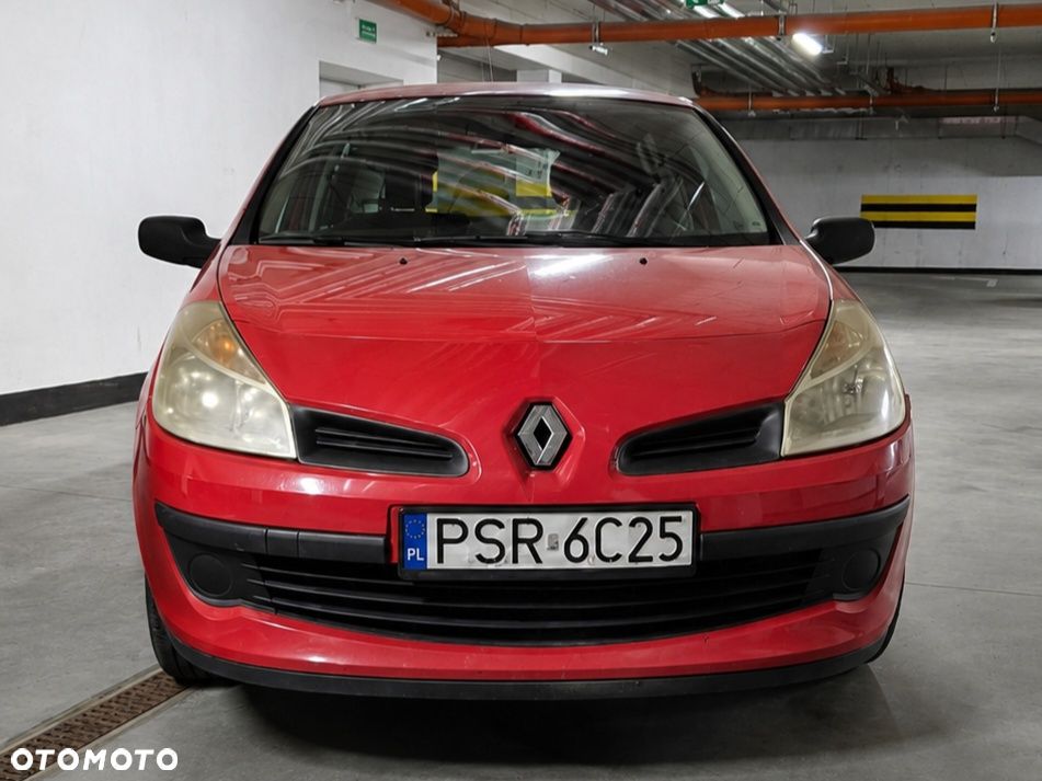 Renault Clio - 2