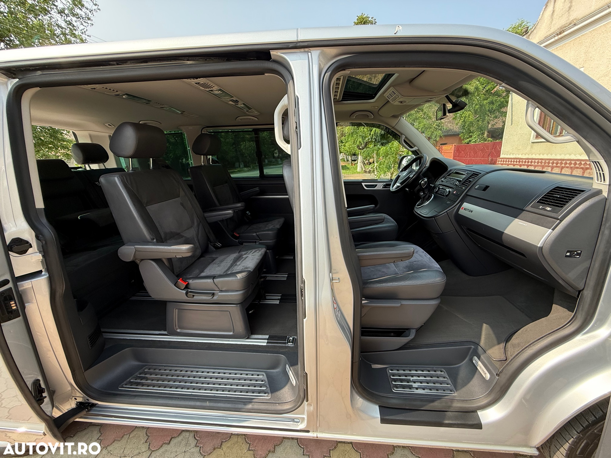 Volkswagen Multivan - 7