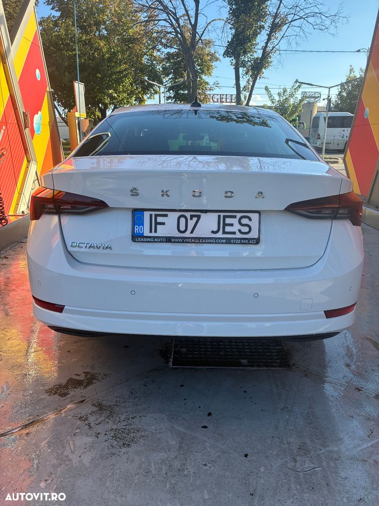 Skoda Octavia 2.0 TDI (Green tec) DSG Style - 6