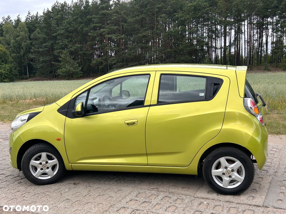 Chevrolet Spark 1.0 - 10