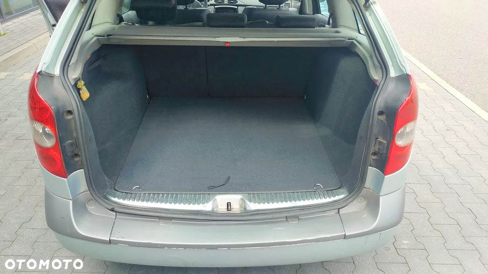 Renault Laguna 1.9 dCi Dynamique - 17