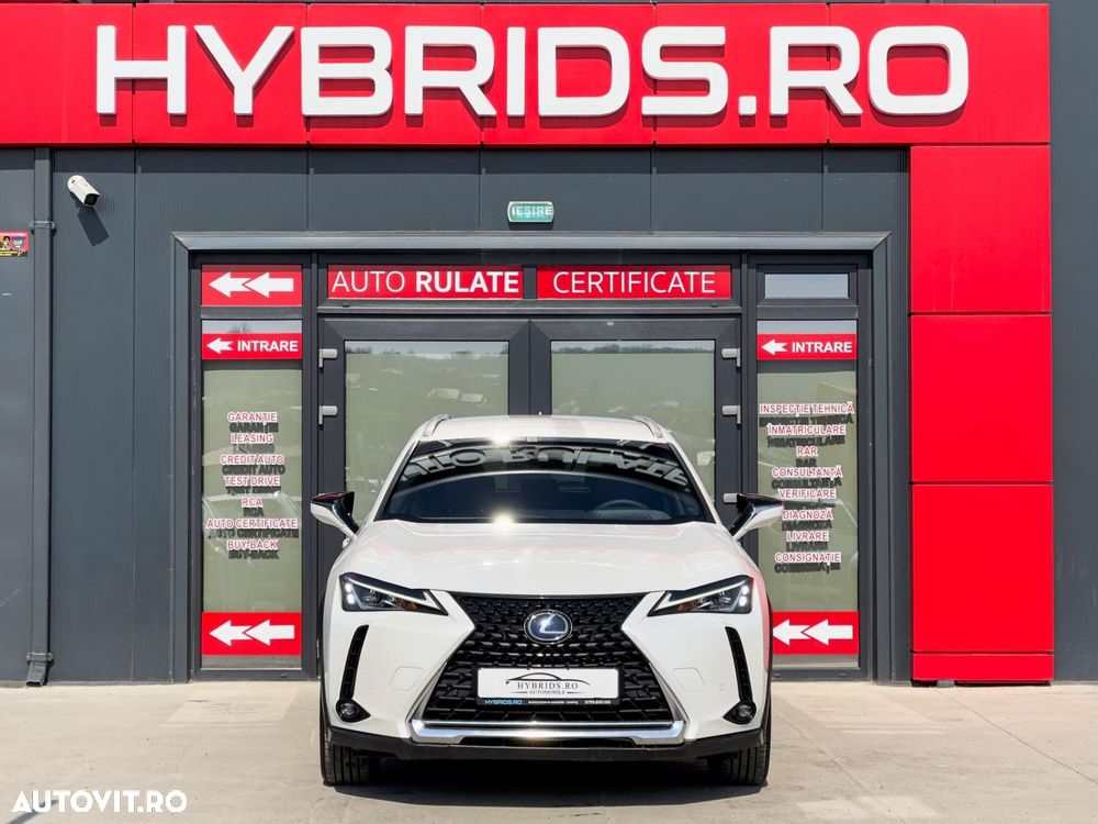 Lexus UX 250h FWD Executive - 9