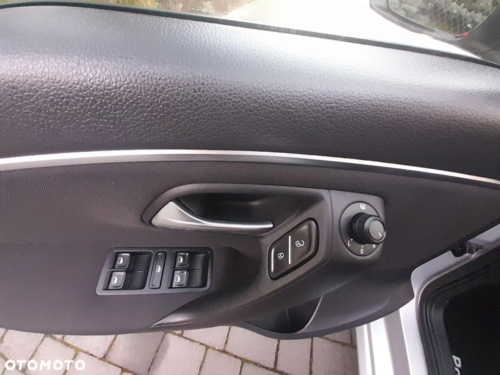 Volkswagen Polo 1.4 TDI (Blue Motion Technology) Comfortline - 12