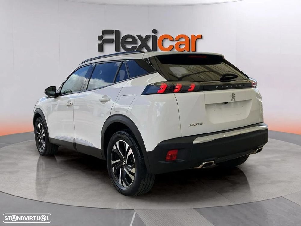 Peugeot 2008 1.2 PureTech Allure - 6