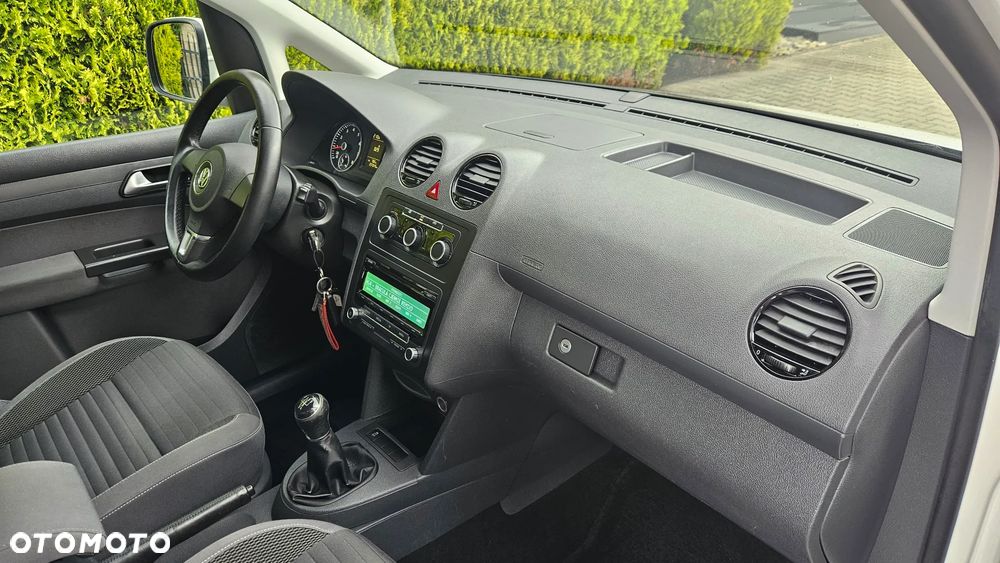 Volkswagen Caddy Comfortline - 12